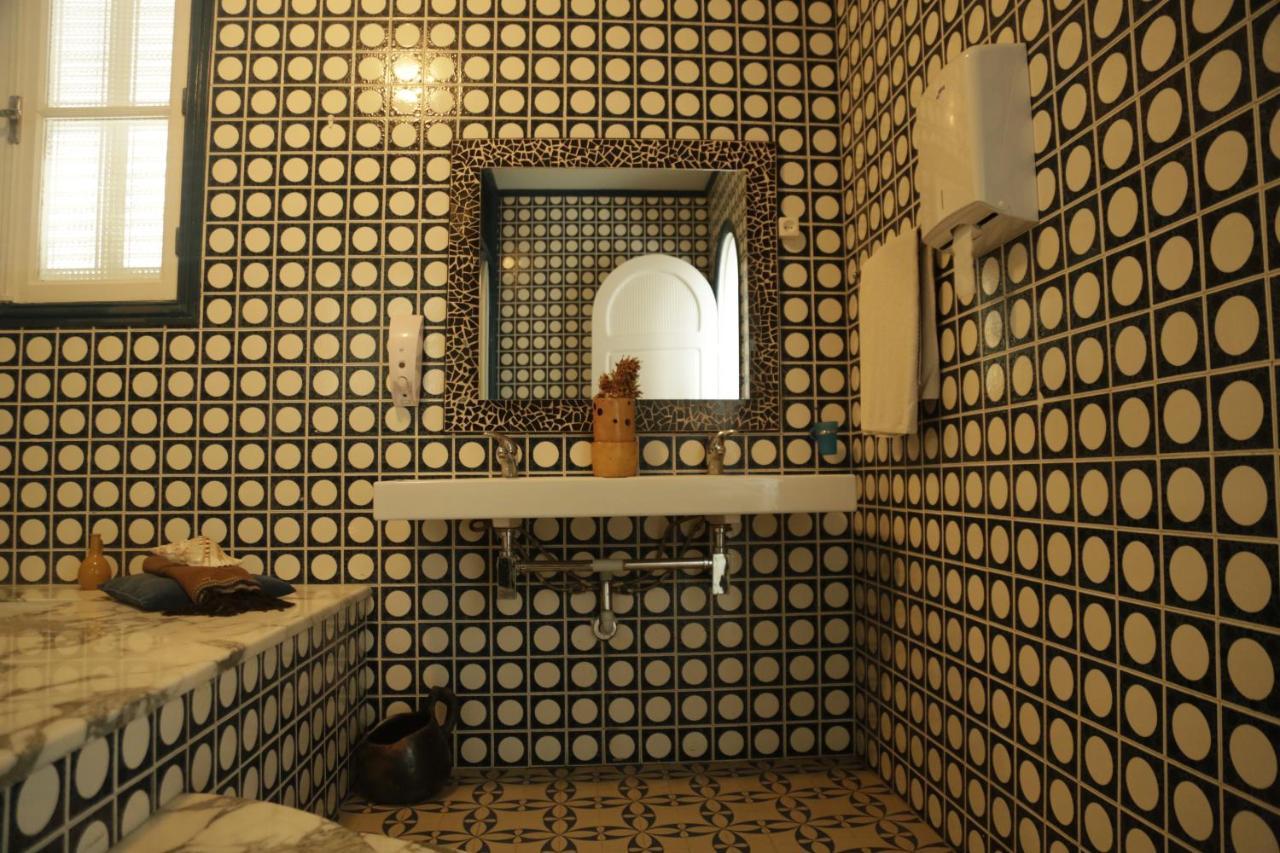 Villa Les Palmes - Chambre D'Hotes チュニス エクステリア 写真