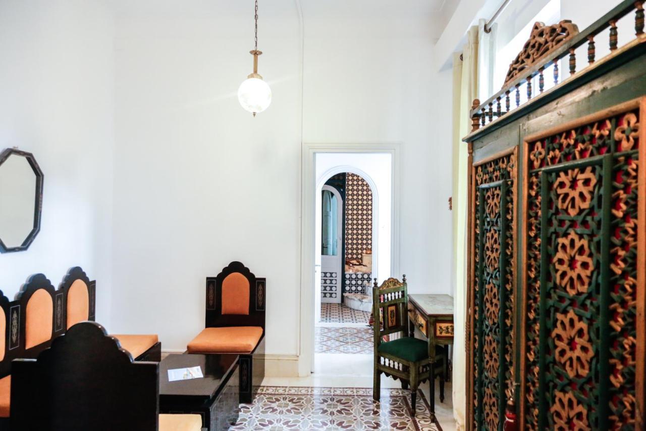 Villa Les Palmes - Chambre D'Hotes チュニス エクステリア 写真
